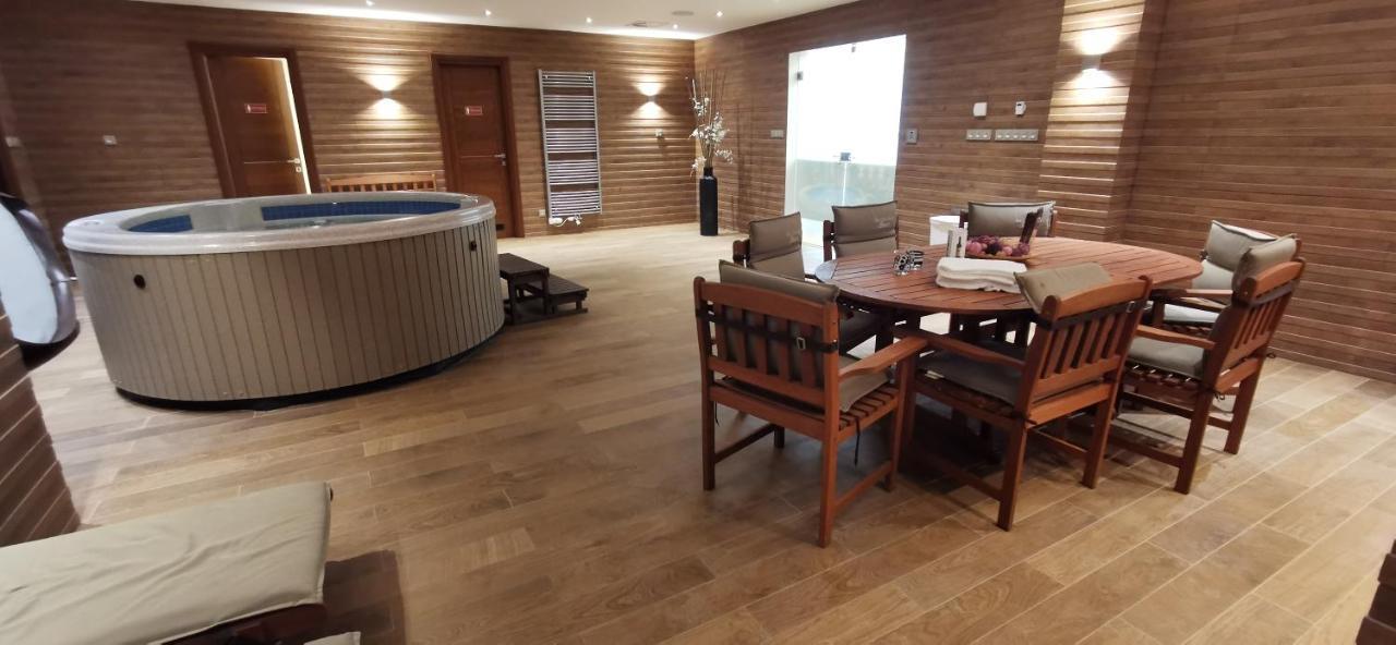 Moser Apartment Carlsbad Κάρλοβι Βάρι Εξωτερικό φωτογραφία